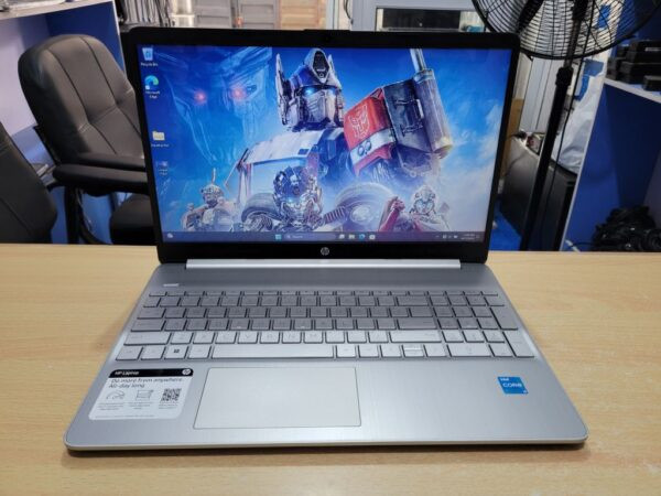HP 15 TOUCHSCREEN LAPTOP (12TH GEN INTEL CORE I7)
